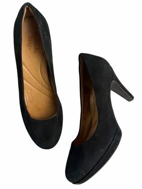 Clarks Indigo Suede Heels classic Pumps 6.5